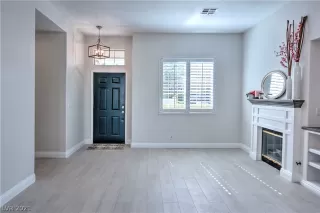 Photo #4: 2273108 Listing 