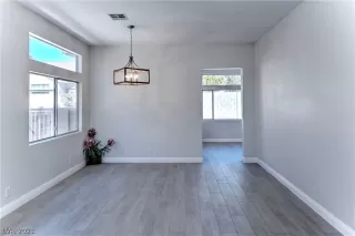 Photo #6: 2273108 Listing 