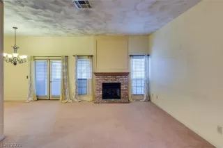 Photo #5: 2273156 Listing 