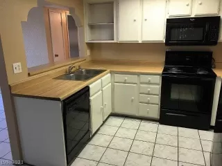 Photo #5: 2273174 Listing