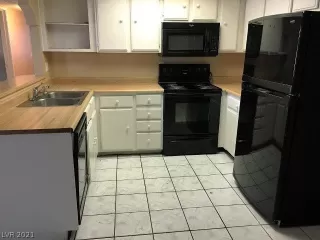 Photo #6: 2273174 Listing