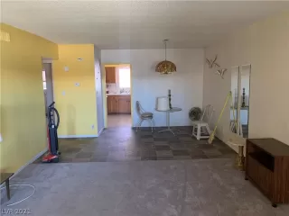 Photo #1: 2273185 Listing