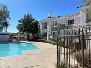 Photo #3: 2273196 Listing 