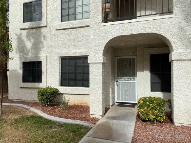 MLS: 2273266 Condo For Sale