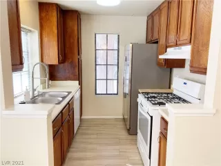 Photo #6: 2273266 Listing 