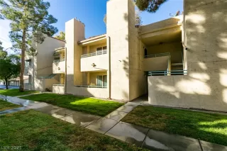 Photo #1: 2273267 Listing 