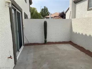 Photo #1: 2273303 Listing 