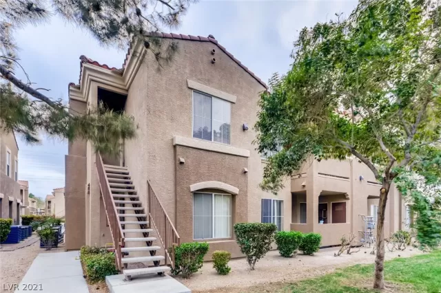 MLS: 2273313 Condo For Sale