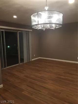 Photo #1: 2273330 Listing 