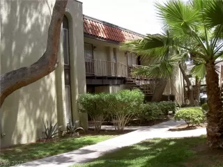 Photo #1: 2273340 Listing 