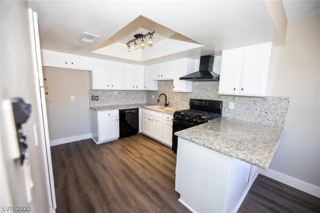 MLS: 2273350 Condo For Sale