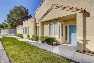 Photo #3: 2273362 Listing