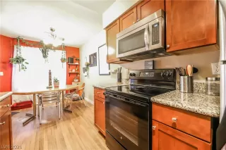 Photo #4: 2273365 Listing