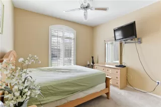 Photo #3: 2273369 Listing