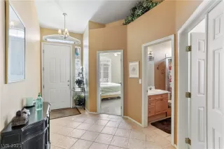 Photo #4: 2273369 Listing