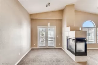 Photo #3: 2273371 Listing