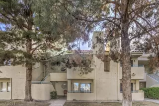 Photo #1: 2273386 Listing 