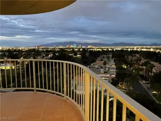 Photo #2: 2273392 Listing 