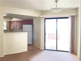 Photo #6: 2273415 Listing 