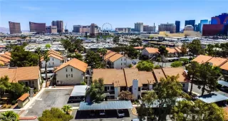 Photo #2: 2273419 Listing