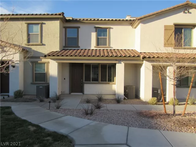 MLS: 2273426 Condo For Sale