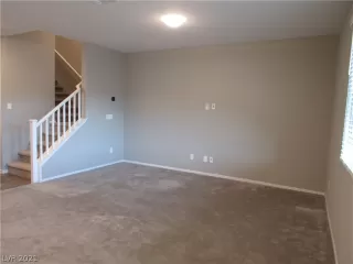 Photo #2: 2273426 Listing 