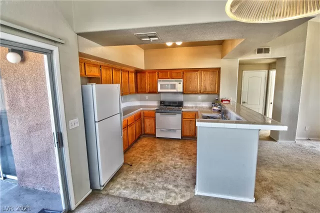 MLS: 2273431 Condo For Sale