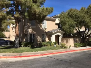 Photo #1: 2273484 Listing 