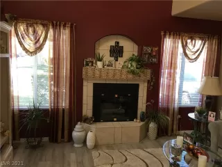 Photo #3: 2273484 Listing 