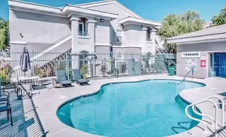 Photo #1: 2273536 Listing