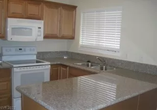 Photo #1: 2273553 Listing