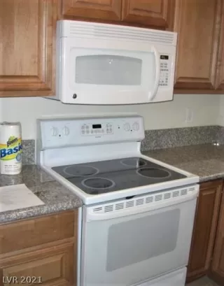 Photo #2: 2273553 Listing