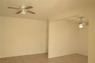 Photo #4: 2273559 Listing