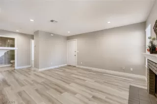 Photo #2: 2273564 Listing 