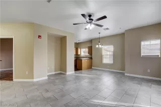 Photo #5: 2273587 Listing 