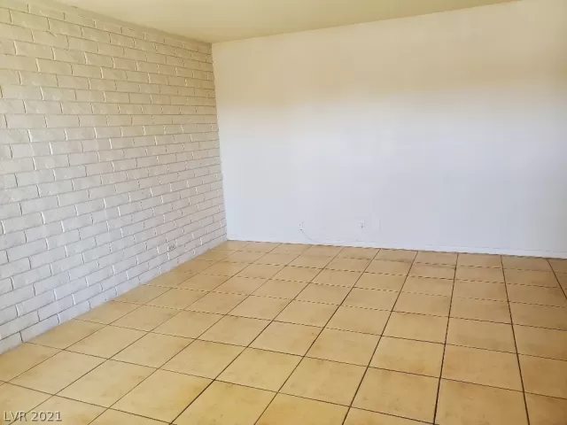 MLS: 2273632 Condo For Sale