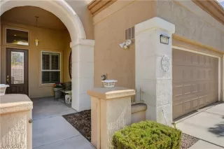 Photo #2: 2273636 Listing 
