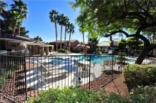 Photo #2: 2273675 Listing