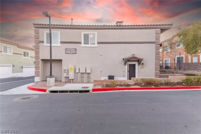 MLS: 2273681 Condo For Sale