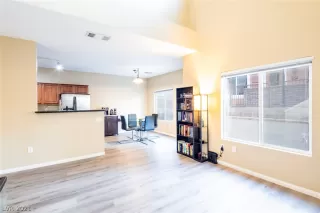 Photo #3: 2273681 Listing 