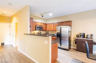 Photo #4: 2273681 Listing 