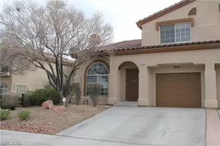 Photo #1: 2273684 Listing