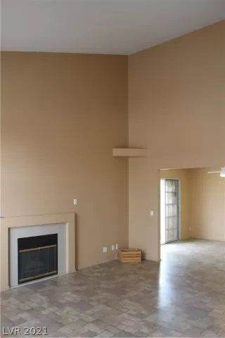 Photo #5: 2273684 Listing