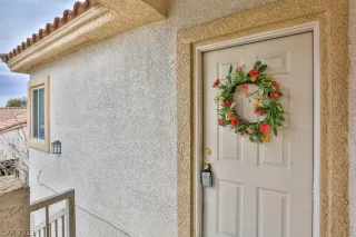 Photo #3: 2273710 Listing 