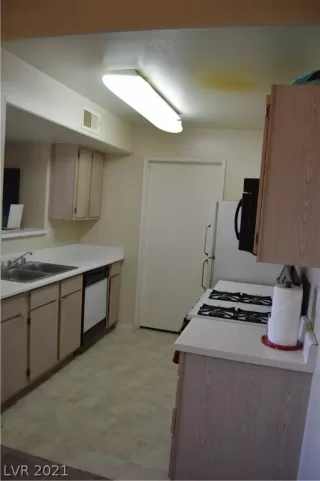 Photo #2: 2273725 Listing