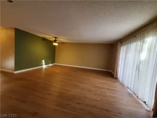 Photo #3: 2273732 Listing 