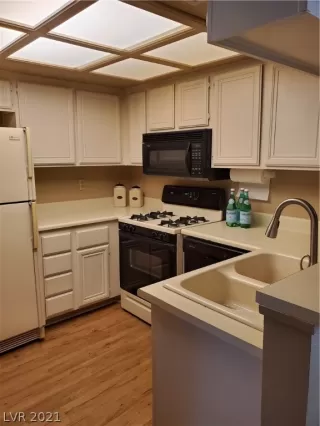 Photo #6: 2273732 Listing 