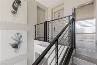 Photo #4: 2273739 Listing