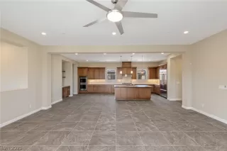 Photo #6: 2273739 Listing