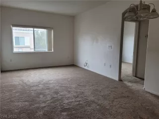 Photo #6: 2273767 Listing 